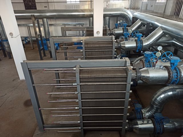 C . 新疆吐魯番高昌區(qū)隔壓站-2 C . 新疆吐魯番高昌區(qū)隔壓站-2