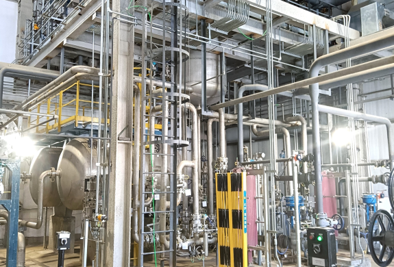 共同見(jiàn)證“綠色石油”快速發(fā)展——赤峰遠(yuǎn)景全球最大綠色氫氨 共同見(jiàn)證“綠色石油”快速發(fā)展——赤峰遠(yuǎn)景全球最大綠色氫氨